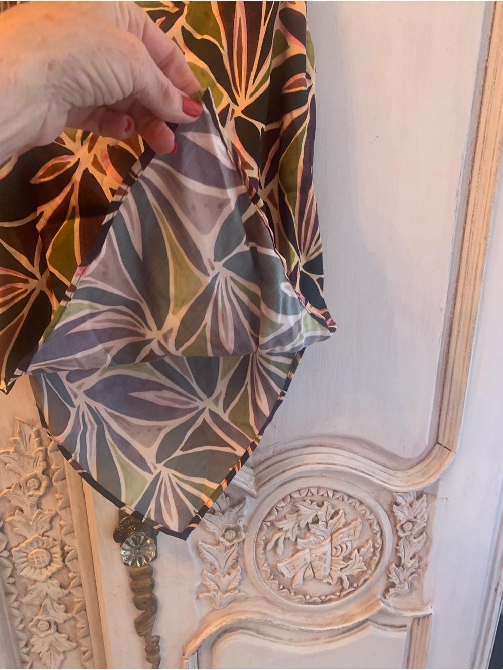 Lavender Brown Multicolor Leaf-Print Cowl Neck Camisole. A1 - Picture 9 of 11